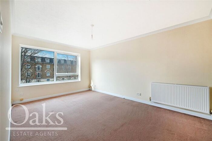 1 Bedroom Apartment For Sale In Canning Road, Addiscombe, CR0