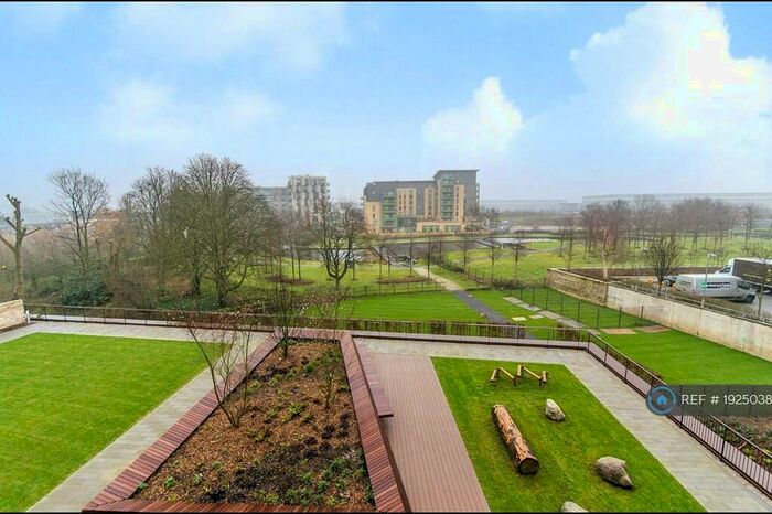 2 Bedroom Flat To Rent In Lakeside Drive, London, NW10