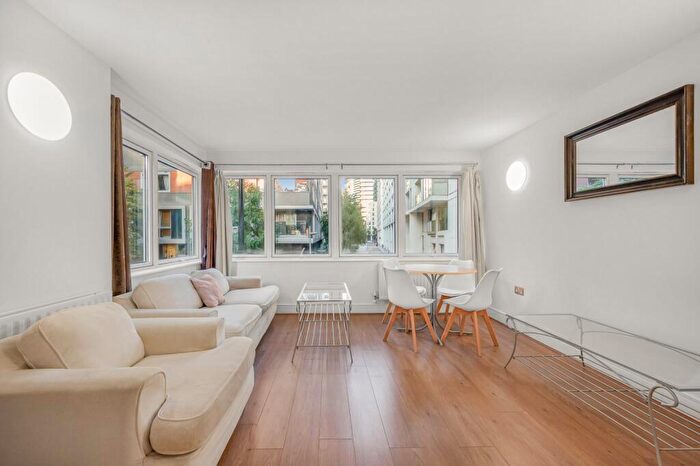 1 Bedroom Flat For Sale In Constable House, Cassilis Road, E14