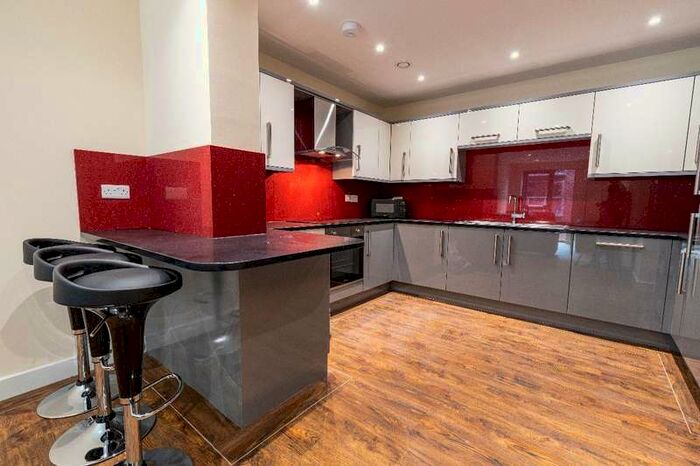 3 Bedroom Apartment To Rent In 24 Ecco, S11