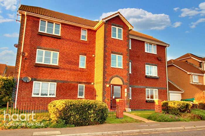 2 Bedroom Flat To Rent In Selsey Avenue, Clacton-On-Sea, CO15