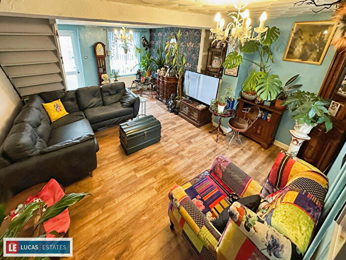 2 Bedroom Cottage For Sale In Merthyr Road, Glynneath, Neath, SA11