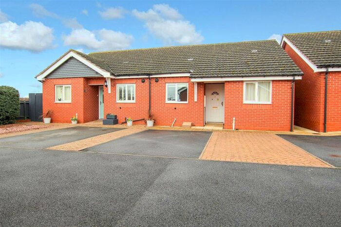 2 Bedroom Semi-Detached Bungalow For Sale In Hart Drive, Measham, Swadlincote, DE12