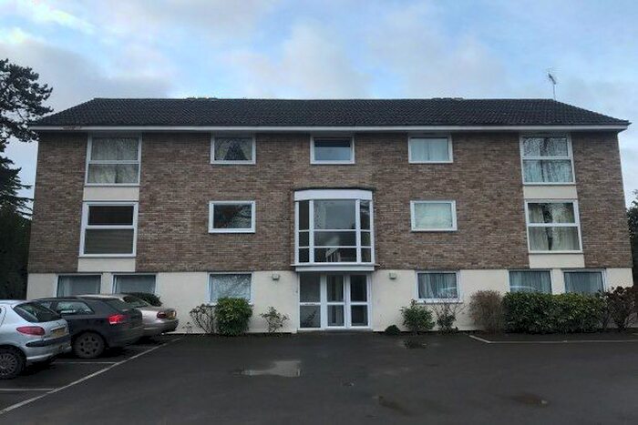 2 Bedroom Flat To Rent In The Park, Cheltenham, GL50