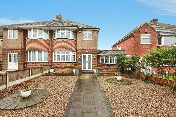 3 Bedroom Semi Detached House For Sale In New Coventry Road, Birmingham, B26