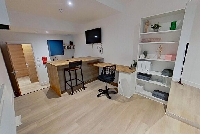 Studio To Rent In Flat, Sandfield House, Mansfield Road, Nottingham, Nottinghamshire, , United Kingdom, NG1