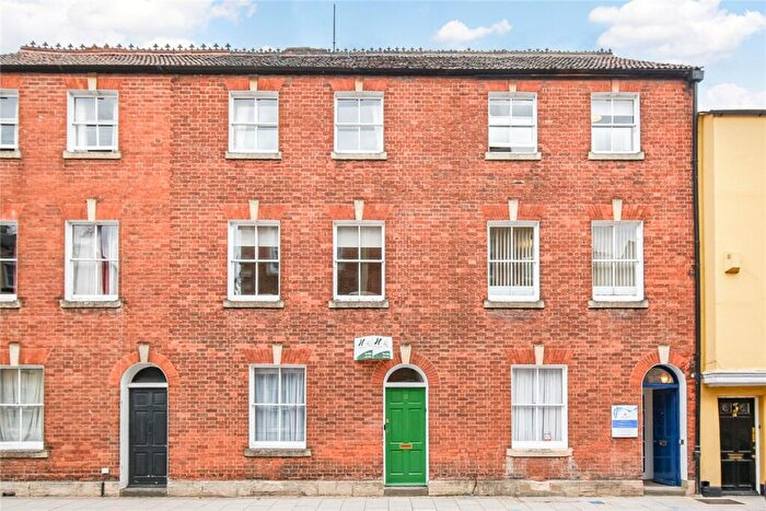 4 Bedroom Terraced House For Sale In Long Street, Devizes, Wiltshire, SN10