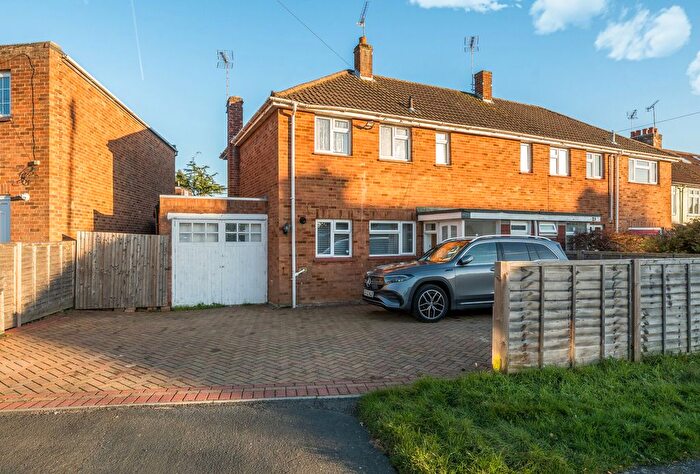 4 Bedroom Semi-detached House For Sale In Oxenhill Road, Kemsing, Sevenoaks, TN15