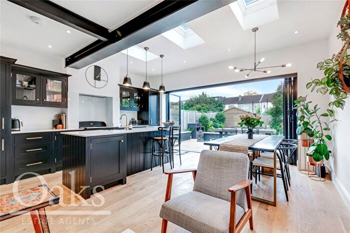 4 Bedroom Semi-detached House For Sale In Braeside Road, Streatham Vale, SW16