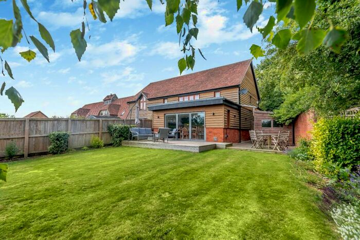 2 Bedroom Barn Conversion For Sale In The Street, Greywell, Hook, Hampshire, RG29