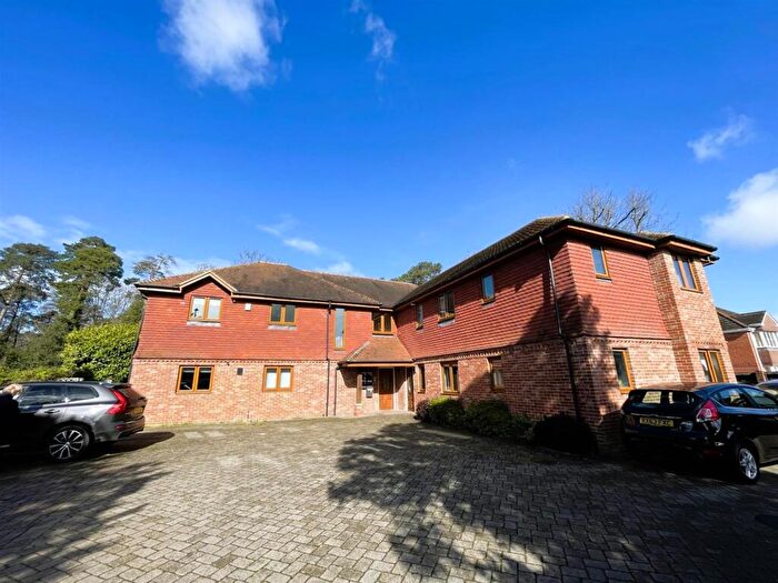 2 Bedroom Apartment To Rent In Heath End Road, Baughurst, Tadley, RG26
