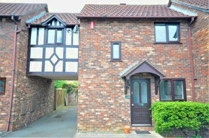 2 Bedroom Mews To Rent In Clayton, Newcastle-under-Lyme, ST5