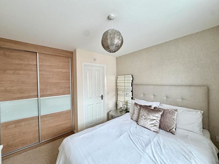3 Bedroom End Of Terrace House For Sale In Alder Wynd, Silsoe, MK45