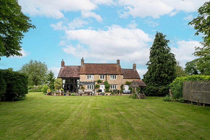 5 Bedroom Farm House For Sale In Piddington, Bicester, OX25