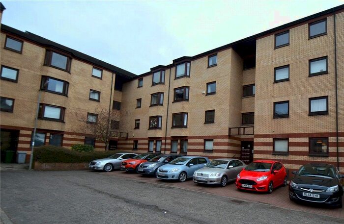 2 Bedroom Flat To Rent In Leyden Court, Maryhill, Glasgow, G20