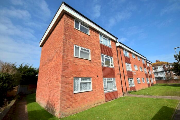 2 Bedroom Apartment To Rent In Belle Vue Road, Eastbourne, BN22