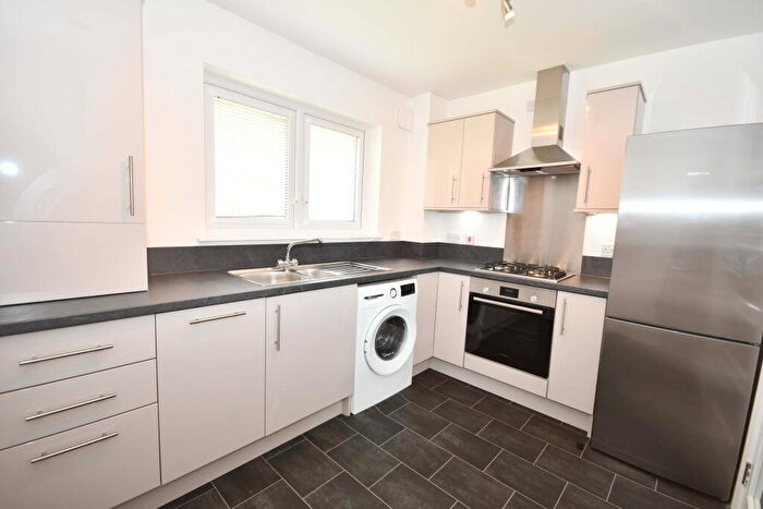 2 Bedroom Flat To Rent In Rothes Place, Slackbuie, Inverness, IV2