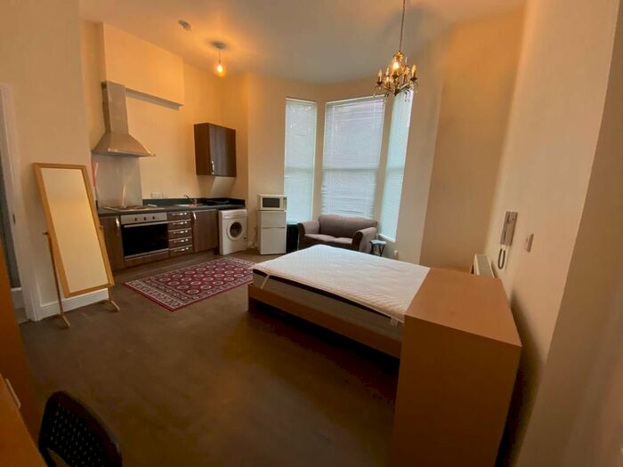 1 Bedroom Flat To Rent In Flat, , Leeds, LS2