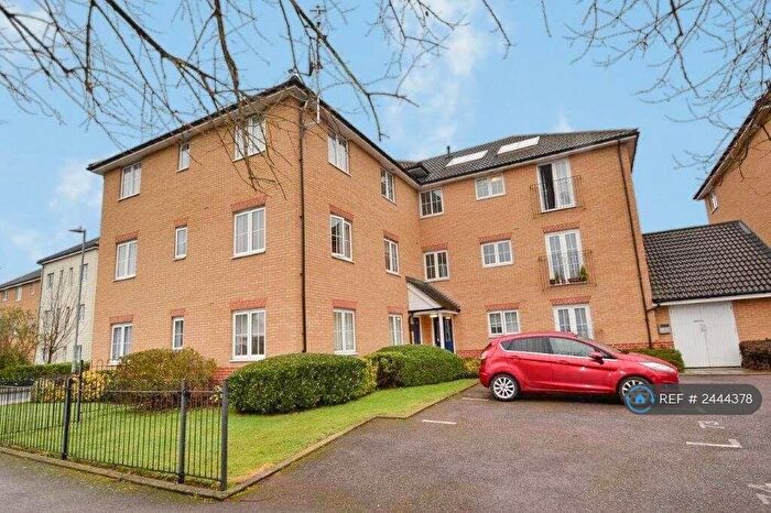 2 Bedroom Flat To Rent In Tulip House, Dagenham, RM10