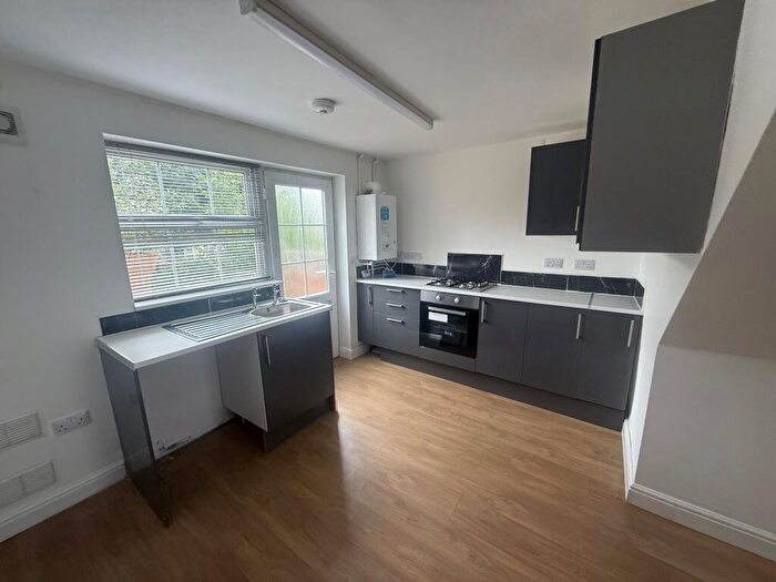 2 Bedroom Semi-Detached House To Rent In Holly Court, Forest Town, NG19