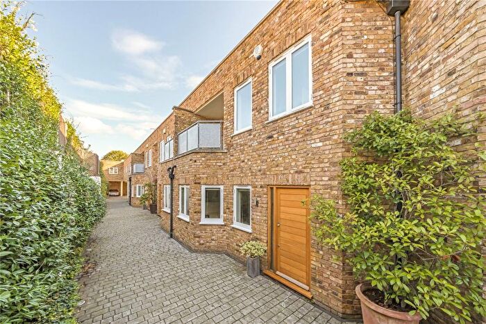3 Bedroom Property For Sale In Octavia Mews, Maida Hill, W9
