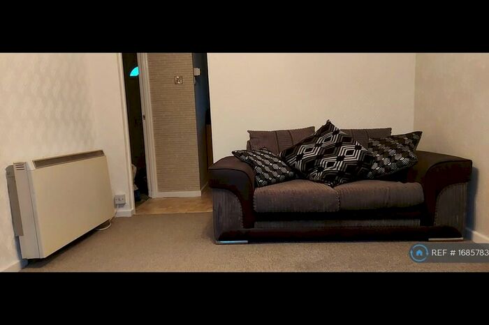 1 Bedroom Flat To Rent In Chirnside, Cramlington, NE23