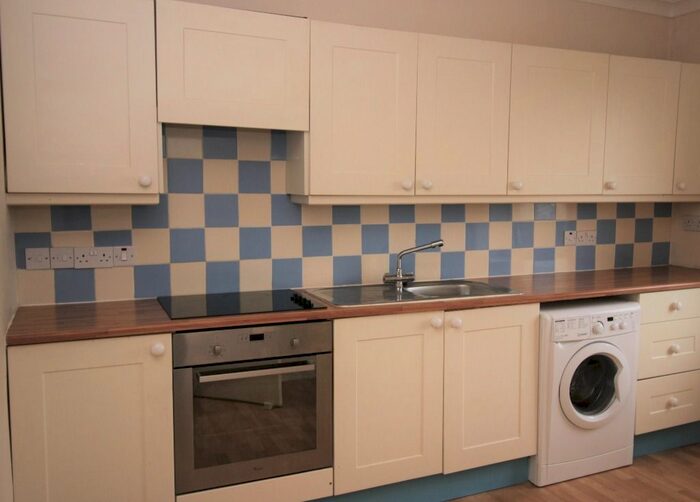 2 Bedroom Flat To Rent In Union Street, Montrose, DD10