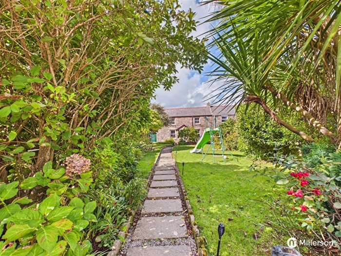 3 Bedroom End Terrace House For Sale In Newton Road, Troon, TR14