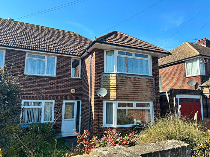2 Bedroom Maisonette For Sale In Goodwin Road, Ramsgate, Kent, CT11