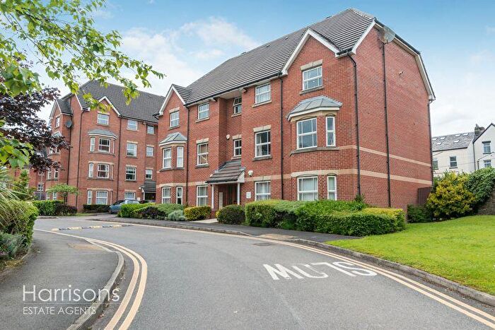 2 Bedroom Flat To Rent In Royal Court Drive, Heaton, Bolton, Lancashire. ***Available Now***, BL1