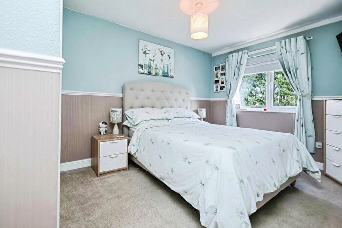 3 Bedroom End Of Terrace House For Sale In Waterloo Avenue, Birmingham, West Midlands, B37
