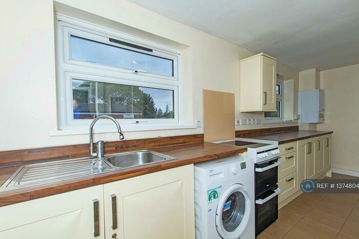 2 Bedroom Flat To Rent In Ruthven Road, Old Swan, Liverpool, L13