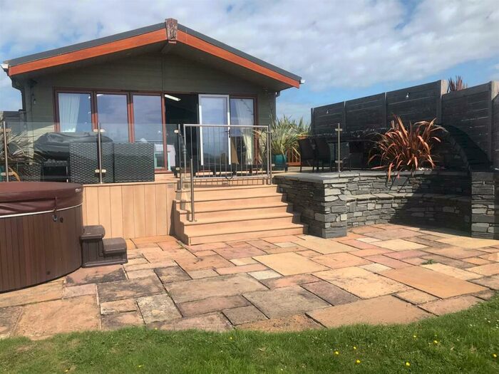 2 Bedroom Chalet For Sale In Hafan Y Mor, Chwilog, Pwllheli, LL53