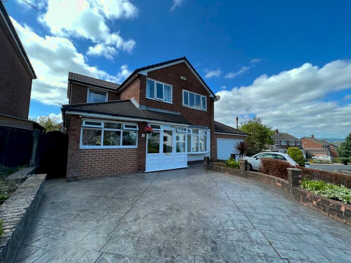 Houses for sale & to rent in BL9 8RE, Pilsworth Way, Unsworth Bury