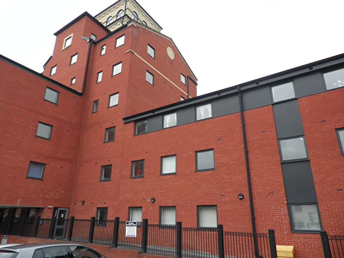 2 Bedroom Flat To Rent In Market Square, Wolverhampton, WV3