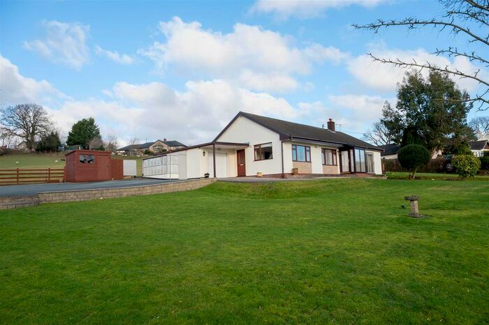 3 Bedroom Detached Bungalow For Sale In Llanrhaeadr Ym Mochnant, Oswestry, SY10
