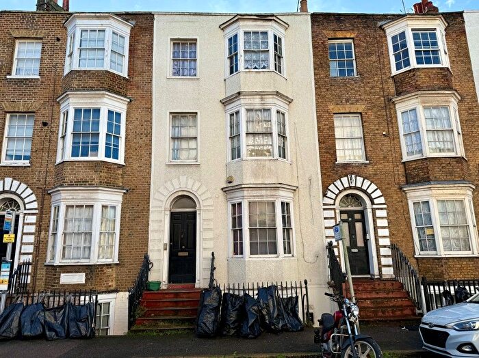 5 Bedroom Block Of Flats For Sale In Union Crescent, Margate, Kent, CT9