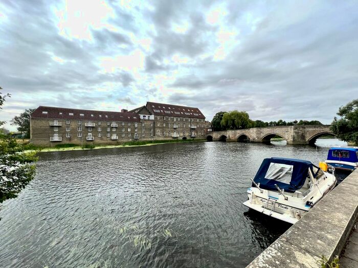 2 Bedroom Maisonette To Rent In Riverside Mill, Godmanchester, PE29