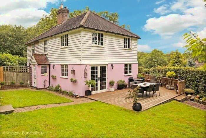 3 Bedroom Cottage To Rent In Rose Cottage, Crowborough, TN6