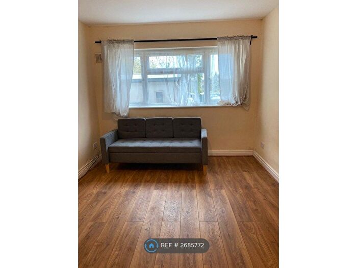 1 Bedroom Flat To Rent In Milton Street, Maidstone, ME16