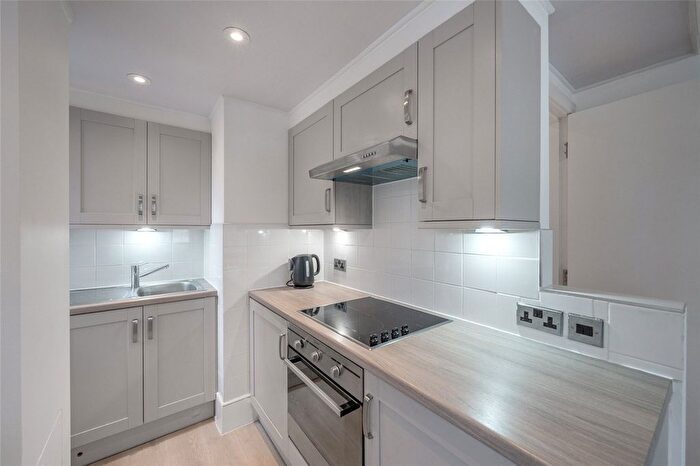 1 Bedroom Flat For Sale In Langford Court, Abbey Road, St John's Wood, London, NW8