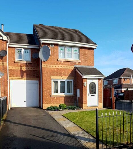 3 Bedroom Semi-Detached House To Rent In Carlisle Street, Pendlebury, M27