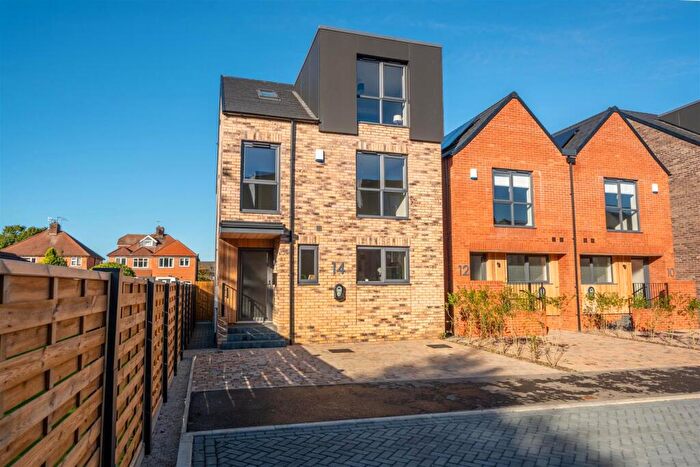 4 Bedroom Detached House For Sale In Firmin Way, Wilford, NG11