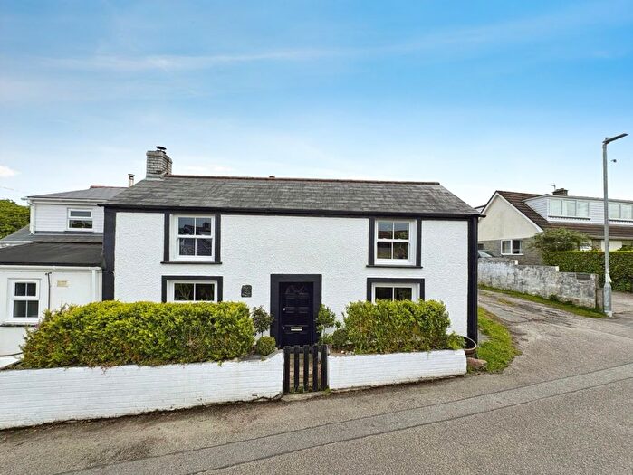 3 Bedroom Semi Detached House For Sale In Godolphin Cross, Double Bedroom Charming Cottage, TR13