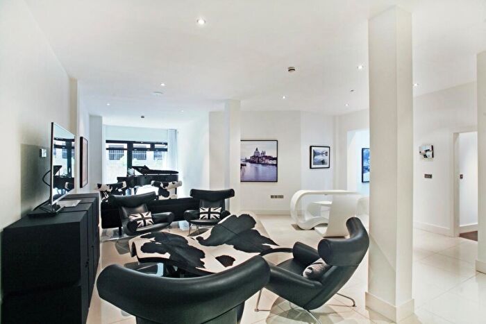 2 Bedroom Flat To Rent In Bermondsey Wall West London, SE16