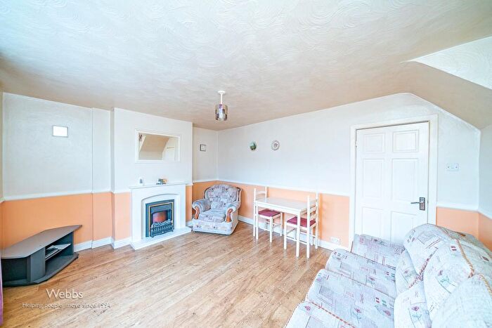 3 Bedroom Terraced House For Sale In Flaxhall Street, Walsall, WS2
