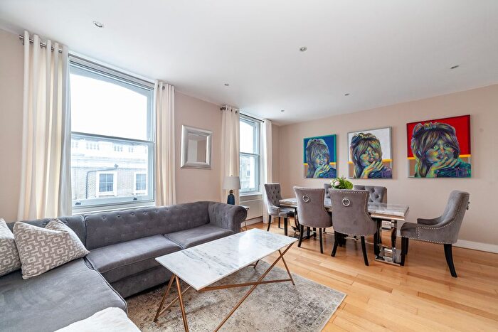 3 Bedroom Flat To Rent In Flat, Finborough Road, London, SW10