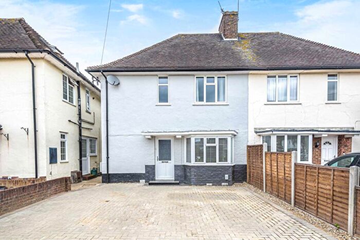5 Bedroom Semi Detached House To Rent In Woodbridge Hill Gardens, Guildford, GU2
