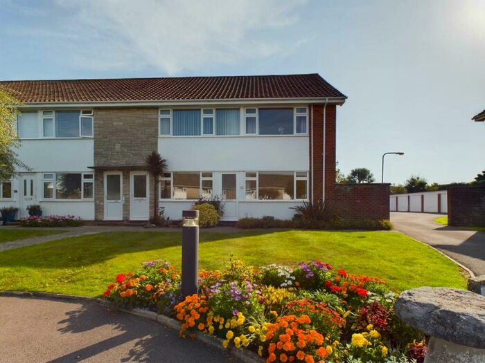 2 Bedroom Apartment To Rent In Bure Park, Mudeford, Christchurch, BH23