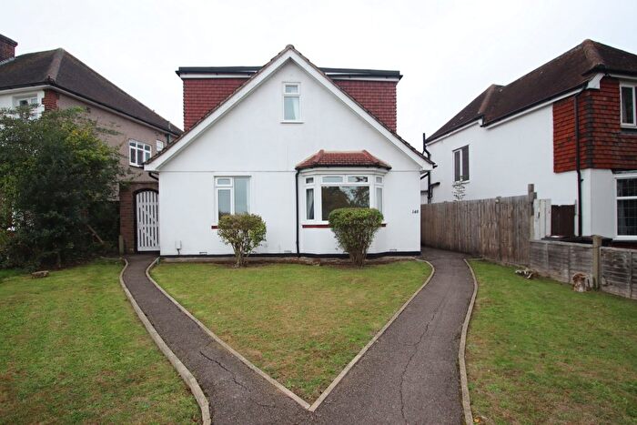 4 Bedroom Detached House To Rent In Spur Road, Orpington, BR6